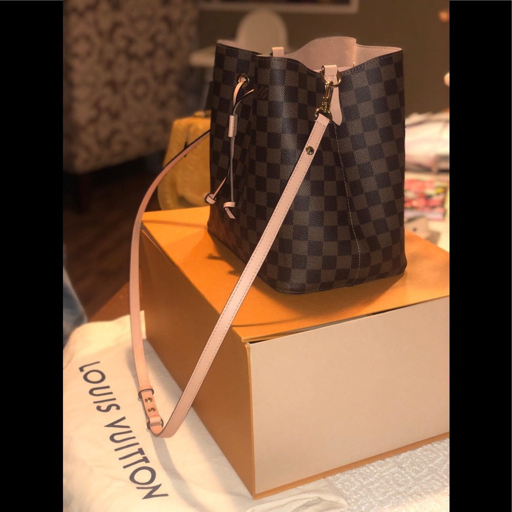 Louis vuttion Neo Noe purse. - Picture 3 of 8